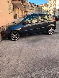 Ford Fiesta 1.4 16V 5P Ghia benzina e gas