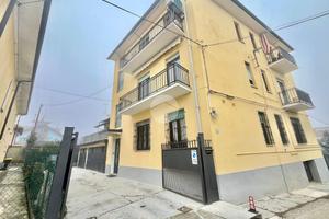 5 LOCALI A GASSINO TORINESE