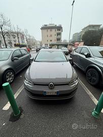 GOLF 8 LIFE ETSI 1500 150 cv anno 2020