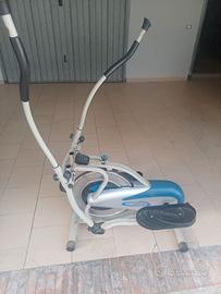 Attrezzo ginnico per gambe e braccia.