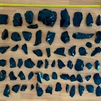 Minerali di ossidiana naturale