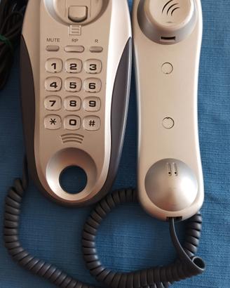 Telefono fisso Brondi Kenoby da tavolo o parete