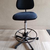 Sgabello  sedia da ufficio regolabile 