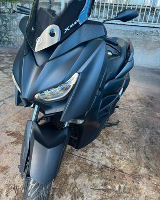 Xmax 300 come nuovo