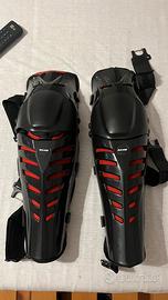 ginocchiere moto