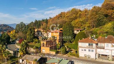 Villa di 836 m² con più di 5 locali e box auto dop