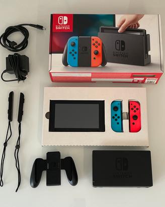 Console NINTENDO SWITCH Completa di Scatola