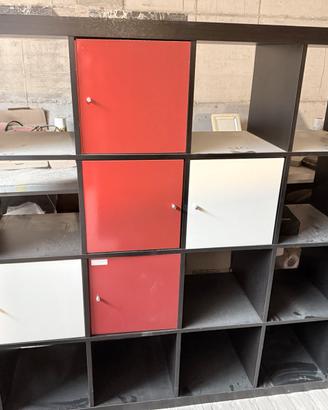 Scaffale IKEA KALLAX marrone-nero 147x147+ 5 ante
