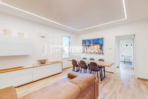 TRILOCALE CON 2 CAMERE E 2 BAGNI