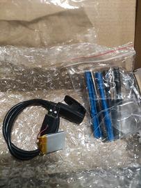 Cavo USB-A originale, batteria compatibile e kit