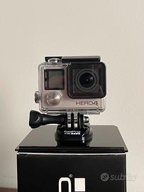 GoPro Hero 4 Silver con accessori