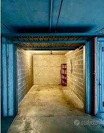 Garage in Via Francesco Carlini