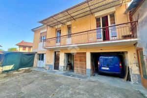 2 LOCALI A BUTTIGLIERA D'ASTI