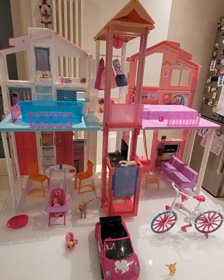 Casa di Barbie Malibù a 3 piani con ascensore