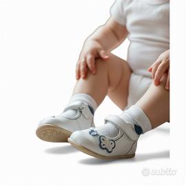 Scarpe neonata chicco