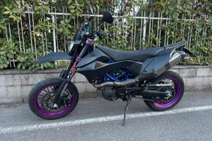 KTM 690 smc R depo a libretto