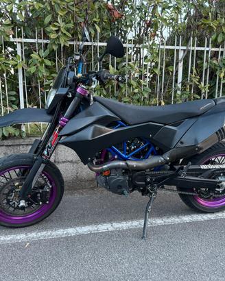 KTM 690 smc R depo a libretto