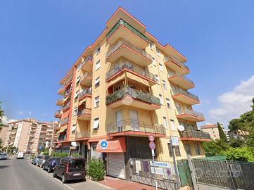3 LOCALI A VALLECROSIA AL MARE
