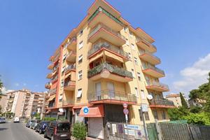 3 LOCALI A VALLECROSIA AL MARE