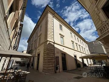 Palazzo Di Paola, edificio storico vincolato