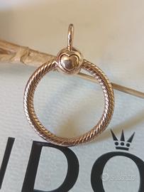 Charm Pandora 