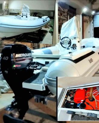 Bat 5.90 con motore Mercury 40 pro