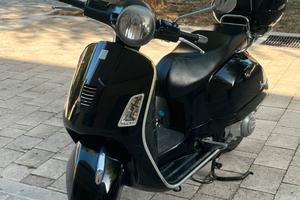 Vespa 300 GTS