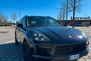 Porsche Cayenne 3.0 e-hybrid tiptronic