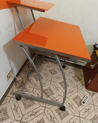 scrivania in vetro temperato 