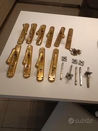 5 coppie di maniglie in ottone complete