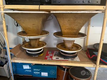 Coppia di trombe outline d2 ff