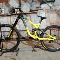 Commencal Supreme DH V3 Mullet 29/27,5