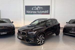 Volvo XC40 B3 MILD HYBRID CORE auto 2.0cc 163cv Ca