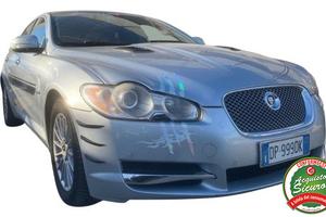 JAGUAR XF 2.7D V6 Premium Luxury