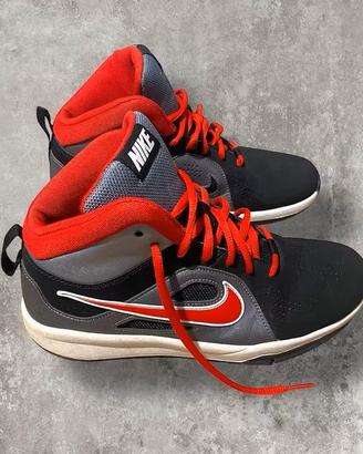Scarpe Basket NIKE Team Hustle Tg. 29.5 Bambino 
