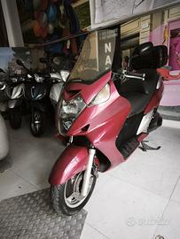 Honda Silver Wing 600