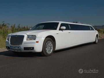 Chrysler 300 140-inch Stretch Limousine Pinnacle