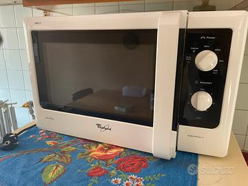 Forno microonde Whirlpool Compact con grill