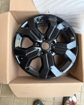 Cerchi in lega 17" originali Dacia Duster – Neri