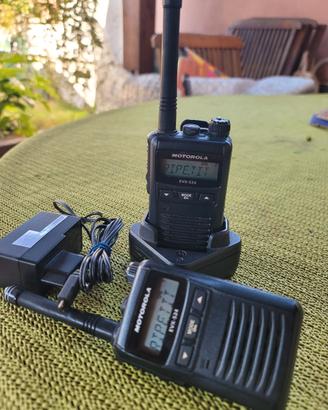 Radio Walkie Talkie Motorola EVX-S24