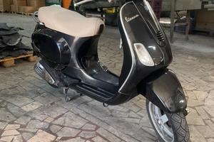 Vespa LX 150