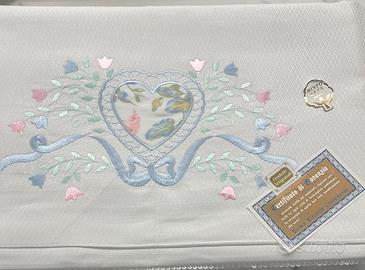 Copriletto vintage di raso artigianale