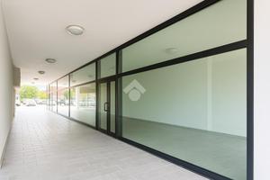 NEGOZIO A SASSUOLO