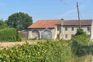 RUSTICO A GRANZE