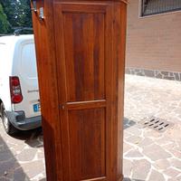 Mobile ad angolo 