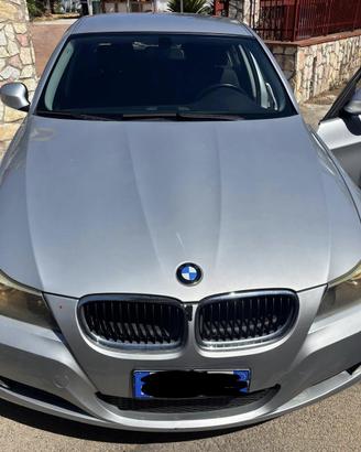 BMW 320d E90 – 56.000 km – 08/2009 – Cambio autom.