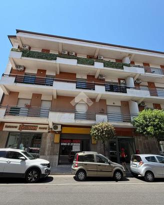 MAGAZZINO A CORIGLIANO-ROSSANO