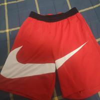 pantaloncino Nike rosso