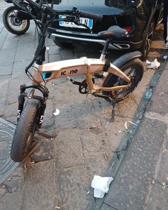 bicicletta elettrica pieghevole ICON.E icross X7