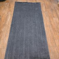 tappeto grigio antracite 